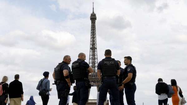 საფრანგეთის პოლიციას ცალკეულ შემთხვევებში მოქალაქეების ტელეფონის თვალთვალის უფლება ექნება