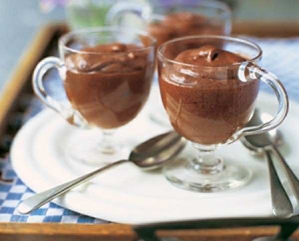 გემრიელი დესერტი მთელი ოჯახისთვის - შოკოლადის პუდინგი