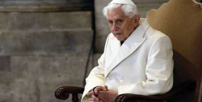 კათოლიკური სამყარო, რომის ყოფილ პაპს, ბენედიქტ XVI-ს ემშვიდობება