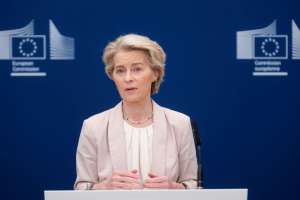 ურსულა ფონ დერ ლაიენის თვითმფრინავს ბულგარეთში დაშვებისას GPS გაუფუჭდა — ბრიუსელი რუსეთის ჩარევას არ გამორიცხავენ