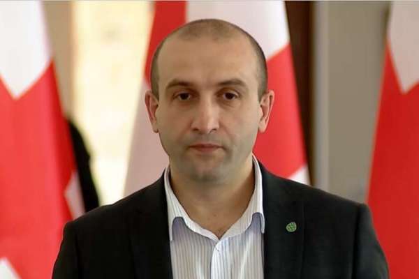 “ძალიან მიხარია, რომ ჩვენ საერთოდ არ გვახსენებენ – გვინდა, ამ კლოუნადას გავემიჯნოთ” - იაგო ხვიჩია ოპოზიციურ პარტიებზე