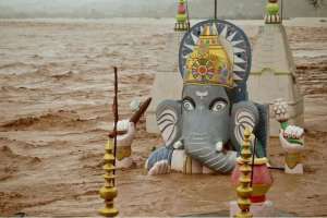 ინდოეთში მეწყერს, სულ ცოტა, 30 ადამიანი ემსხვერპლა