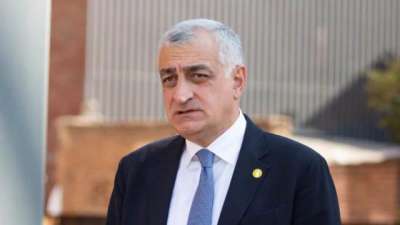 “კიდევ დამიბარეს არალეგიტიმური პარლამენტის არალეგიტიმურ კომისიაში – მგონი მკაფიოდ გითხარით, რომ არ გაღიარებთ, მოსვლას არ ვაპირებ!” - მამუკა ხაზარაძე