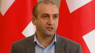 “ნაცვლად იმისა, რომ დასხდნენ და დაილაპარაკონ, ერთმანეთს შიმშილობას უწყობენ და ასე გადმოსცემენ საკუთარ სათქმელს” – ხვიჩია