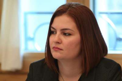 "ერთ ძლიერ წვიმასაც კი შეუძლია კოლაფსი გამოიწვიოს, იზოლაციაში მოაქციოს და ელექტროენერგიის გარეშე დატოვოს სოფლები, ქალაქები, რაც მთავარია, გააჩეროს ქვეყნის მთავარი სტრატეგიული მაგისტრალი - რიკოთი"