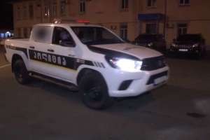 თავისუფლების უკანონო აღკვეთისა და ჯგუფური ძალადობის ბრალდებით 5 პირი დააკავეს