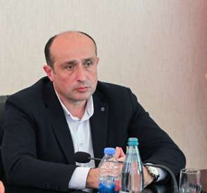 იმერეთში სახელმწიფო რწმუნებულის ადმინისტრაციაში იუსტიციის სამინისტროს საჯარო რეესტრის ეროვნული სააგენტოს წარმომადგენლებთან შეხვედრა გაიმართა