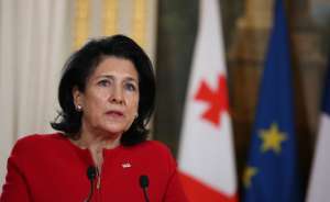 ,,ქართველი ხალხის სახელით მინდა მოგილოცოთ დამოუკიდებლობის დღე"- სალომე ზურაბიშვილი