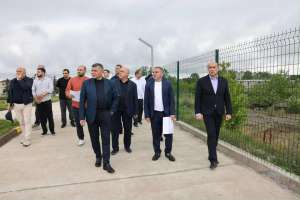 საქართველოს  ინფრასტრუქტურის მინისტრმა რევაზ სოხაძემ,  ადგილობრივი და ცენტრალური ხელისუფლების წარმომადგენლებთან ერთად,  ქუთაისში მდებარე პარლამენტის ყოფილი შენობის მიმდებარე ტერიტორია მოინახულა