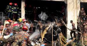 ბანგლადეშში დიდი მსხვერპლი მოჰყვა არმიის თვითმფრინავის კატასტროფას