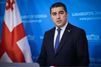 "გამოვიდეს ხაზარაძე და თავად ილაპარაკოს, თუ რამის თქმა უნდა ანაკლიასთან დაკავშირებით, მან, ფაქტობრივად, კინაღამ კრახამდე მიიყვანა ანაკლიის პროექტი"