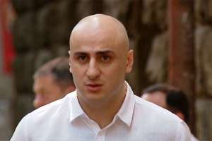 "მოსაზრება, რომ პრეზიდენტის იმპიჩმენტის კენჭისყრისას ოპოზიცია სხდომათა დარბაზში არ შევიდეს, ძალიან მძიმეა გასააზრებლადაც კი "- ნიკა მელია