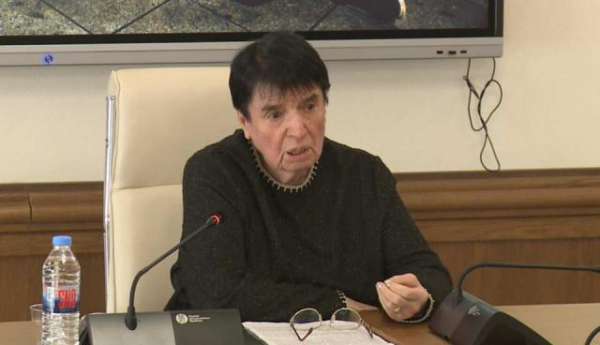 &quot;ძალოვანი სტრუქტურის წარმომადგენელი ამოვიდა სცენაზე და გვითხრა, რომ დავშლილიყავით&quot; - ნონა გაფრინდაშვილი 2011 წლის 26 მაისის აქციაზე