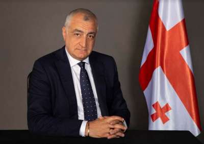 "მივმართავთ საჯარო სექტორში დასაქმებულებს, ნუ შეგაშინებთ ხელისუფლების ცვლილება, პოლიტიკური ანგარიშსწორების დრო დასრულდა" - მამუკა ხაზარაძე