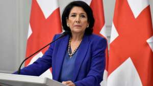 "პრეზიდენტის მიერ დავით ბაქრაძის აშშ-ში გაწეული საქმიანობის უარყოფითი შეფასება კვლავ ძალაშია"