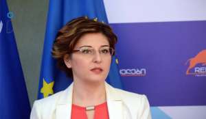 "ფაქტია, რომ პრეზიდენტზე არავითარ გავლენას არ ახდენს &bdquo;ქართული ოცნებიდან&ldquo; მუქარა და ბრალდებები"- ხათუნა სამნიძე