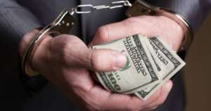 ტყიბულში თაღლითობის ფაქტზე ინსპექტორ-გამომძიებელი დააკავეს