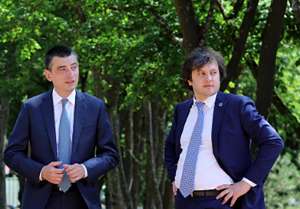 &quot;ეს სიტყვები გაიგონა გახარიამ და მაშინვე გაიწია ირაკლი კობახიძეზე&quot; - სკანდალური თათბირის დეტალები
