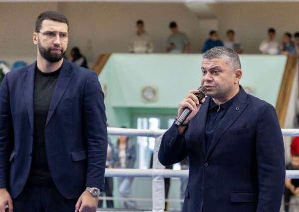ქუთაისის სპორტის სასახლეში მოსწავლე მოკრივეთა შორის საქართველოს ჩემპიონატი გაიხსნა