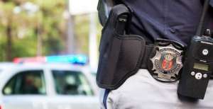 ქუთაისში ნარკოდანაშაულის ბრალდებით სამი პირი, მათ შორის უბნის ინსპექტორი დააკავეს