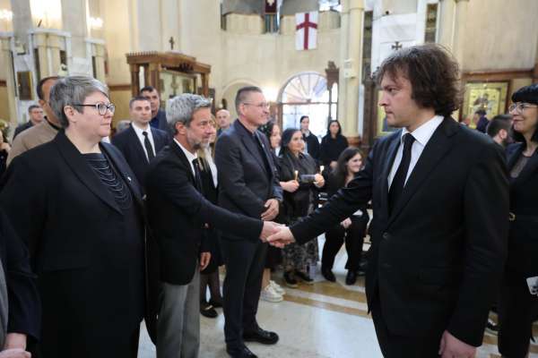 მთავრობის მეთაურმა ირაკლი კობახიძემ დაღუპულთა ხსოვნას პატივი მიაგო
