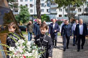 ქუთაისში, რუსეთ-საქართველოს ფართომასშტაბიანი სამხედრო ინტერვენციის შედეგად დაღუპულთა ხსოვნას პატივი მიაგეს