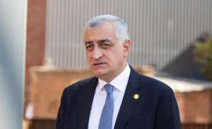 ,,წინა არჩევნებზე ყველას გვახსოვს პროპაგანდა &bdquo;გარეჯი საქართველოა&ldquo;, &bdquo;კაცი კაცია და ქალი ქალი&ldquo;, ახლა ყოველდღე &bdquo;ომი გინდა?&ldquo; გვესმის"- მამუკა ხაზარაძე