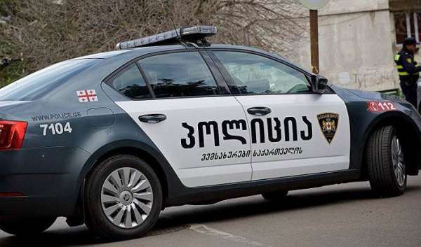 ქვემო ქართლის პოლიციამ დააკავა პირი, რომელმაც მეუღლეს ფიზიკური შეურაცხყოფა მიაყენა და პირადი ცხოვრების ამსახველი კადრების გავრცელებით დაემუქრა