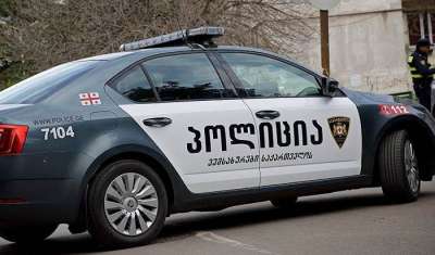 ქვემო ქართლის პოლიციამ დააკავა პირი, რომელმაც მეუღლეს ფიზიკური შეურაცხყოფა მიაყენა და პირადი ცხოვრების ამსახველი კადრების გავრცელებით დაემუქრა