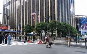 ნიუ-იორკში კომენდანტის საათი გააგრძელეს