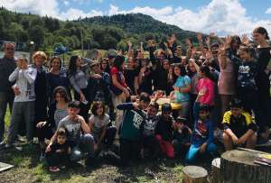 გსურს, რომ შენმა შვილმა გააუმჯობესოს ინგლისური და ამავდროულად დაუვიწყარი ზაფხული გაატაროს? - American Camp ბაკურიანში