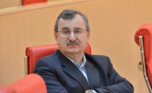 "სამარცხვინო საქციელი ჩაიდინეთ, პრეზიდენტს ფეხზეც კი არ წამოუდექით - თქვენ მტრულად დახვდით არა მხოლოდ პრეზიდენტს, არამედ მთელ ქვეყანას" - რომან გოცირიძე