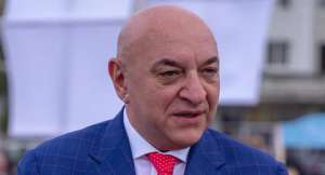 პროკურატურამ ალექსი ახვლედიანს ბრალდება წარუდგინა