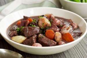 ხორცი ბურგუნდიულად - ფრანგული კლასიკა