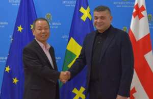 ქუთაისს კორეის რესპუბლიკის საელჩოს საქმის დროებითი რწმუნებული დაესუ ჩანგი ეწვია