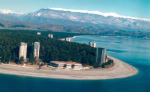 აფხაზები &ldquo;&bdquo;საზღვარს&rdquo; ხსნიან - უნდა დათანხმდეს თუ არა ხელისუფლება აფხაზეთის გავლით ტვირთების ტრანზიტს