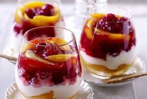 "ზაფხულის გემო"- უგემრიელესი დესერტი ჭიქებში