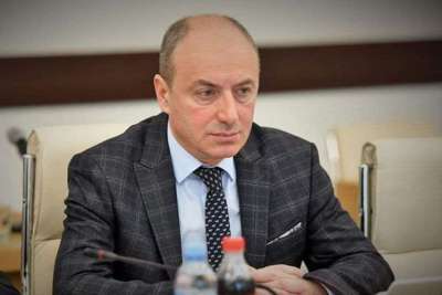 &ldquo;ელჩი რომ არ გამოვა და ასეთ ცეცხლწაკიდებულ, ღობედანგრეულ პრეზიდენტის სასახლესთან კომენტარს არ გააკეთებს, ნიშნავს, რომ ეს სწორედ მათი მხრიდანაა დაფინანსებული&rdquo; &ndash; მაჭარაშვილი