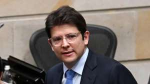 კოლუმბიაში ესროლეს პრეზიდენტობის პოტენციურ კანდიდატს, ეჭვმიტანილი დაკავებულია