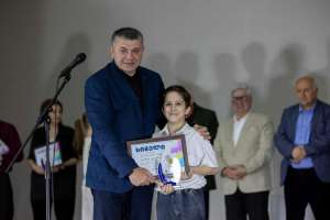 ქუთაისის მერის მოვალეობის შემსრულებელმა დავით ერემეიშვილმა ქუთაისში მოსწავლეთა შემოქმედებითი ოლიმპიადის გამარჯვებულები დააჯილდოვა