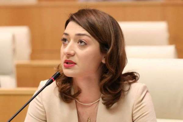 “ჩვენი გუნდი რევოლუციონერი არ არის ადგილობრივ არჩევნებში მონაწილეობა-არმონაწილეობის გადაწყვეტილება არის ცუდსა და უფრო ცუდს შორის მისაღები გადაწყვეტილება” - ანა ბუჩუკური