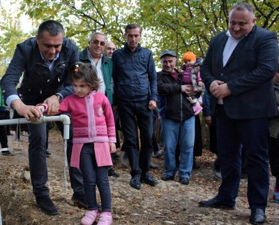 25-წლიანი უწყლობის შემდეგ სოფელ ითხვისის მოსახლეობას სასმელი წყალი მიეწოდება