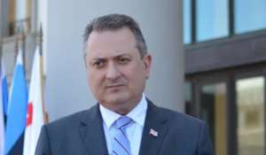 &#039;&#039;ცალსახად მხარს ვუჭერ, რომ ფაშიზმზე გამარჯვების დღის აღნიშვნა 8 მაისს მოხდეს&#039;&#039; - თენგიზ ფხალაძე