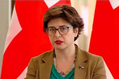 "ხალხის ძალა&ldquo; ზის ჩვენ უკან, &bdquo;გამოირჩევა&ldquo; დედის გინებით და გვიწოდებს ჯაშუშებს"- ხათუნა სამნიძე