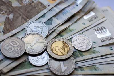 ლარი გაუფასურდა