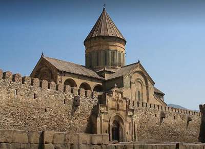 საქართველოს მართლმადიდებელი ეკლესია დღეს 12 მოციქულის ხსენების დღეს – სვეტიცხოვლობას აღნიშნავს