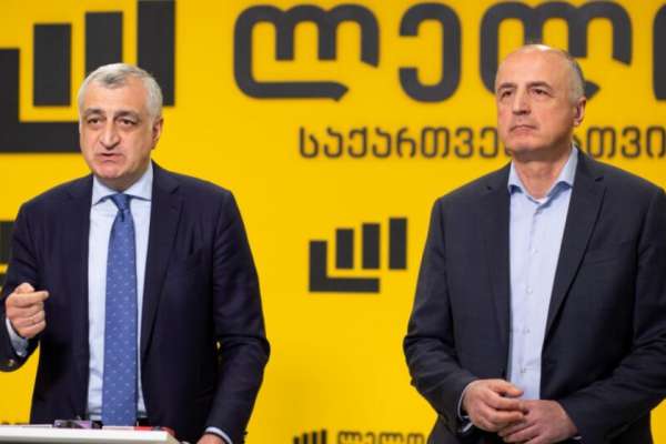 მამუკა ხაზარაძემ მისი და ბადრი ჯაფარიძის შეწყალებას &quot;მოულოდნელი&quot; და &quot;ადამიანებით ვაჭრობა&quot; უწოდა