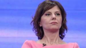 &ldquo;ხაზარაძე ვირტუალურ არაბ ურდოებს რომ ებრძვის, ამაზე სევდიანი მარტო არაჟნის კონტეინერით შემოგელვებული და &ldquo;ჯღან უცხოელებთან&rdquo; მებრძოლი მიშა იყო&rdquo; - თამარ ჩერგოლეიშვილი