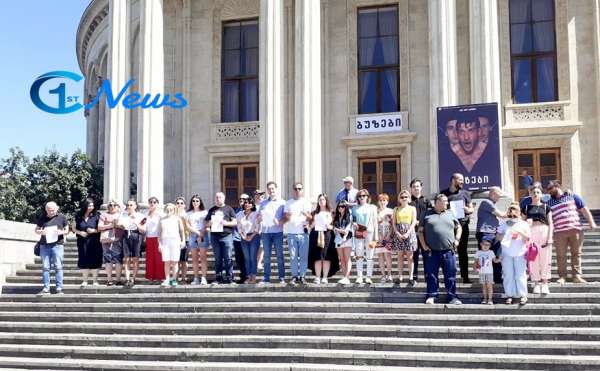 „არა ძალადობას, მოგვეცით მუშაობის საშუალება“ - ქუთაისში ჟურნალისტებმა სოლიდარობის აქცია გამართეს