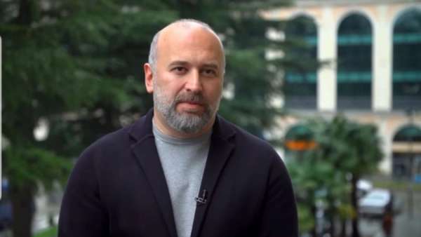 ,,ჩვენი ქვეყანა ღიაა იმისათვის, რომ სუფთა ფურცლიდან მოხდეს საქართველოს და ამერიკის შეერთებულ შტატებს შორის ურთიერთობის დაწყება"- ზვიად შალამბერიძე